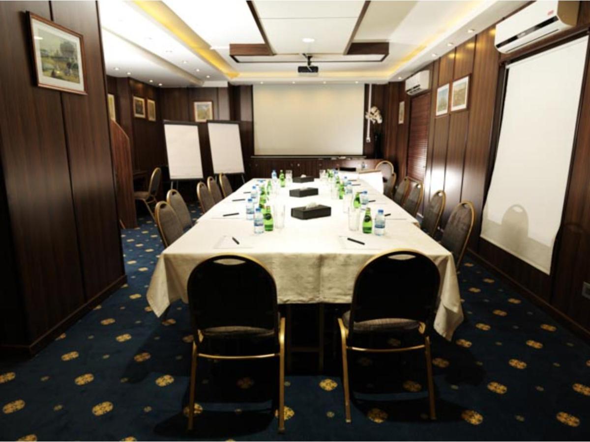 Wh Hotel Beirut Eksteriør billede